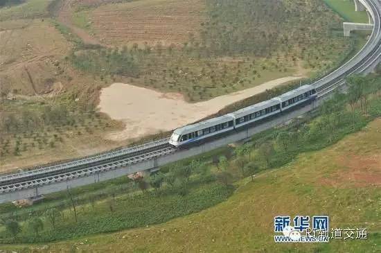 我国首条中低速磁浮铁路今日正式试运营